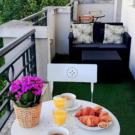 Elegant Apt Avec Vue Tour Eiffel & Parking Prive
