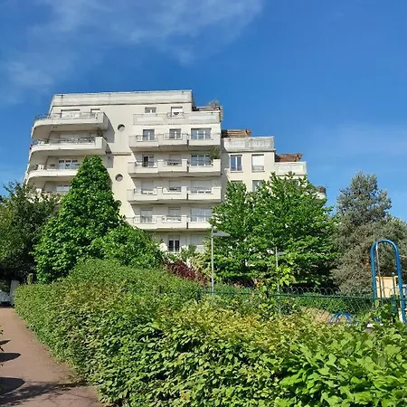Elegant Avec Vue Tour Eiffel & Parking Prive *